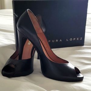 Pura Lopez Black Peek-a-boo Pump